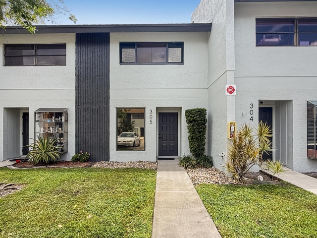 2700 S Oakland Forest Drive - Photo 1