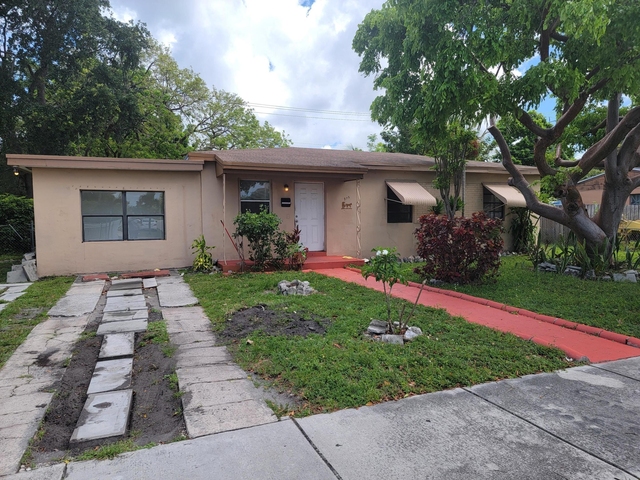 275 Nw 187th Street - Photo 1