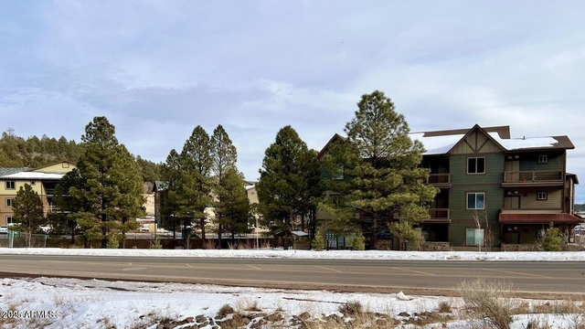1650 E Ponderosa Parkway - Photo 1