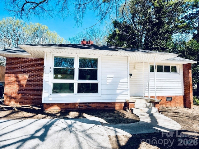 541 E Woodlawn Road - Photo 1