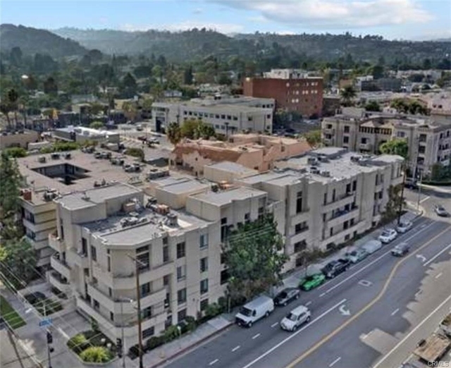 13920 Moorpark - Photo 1