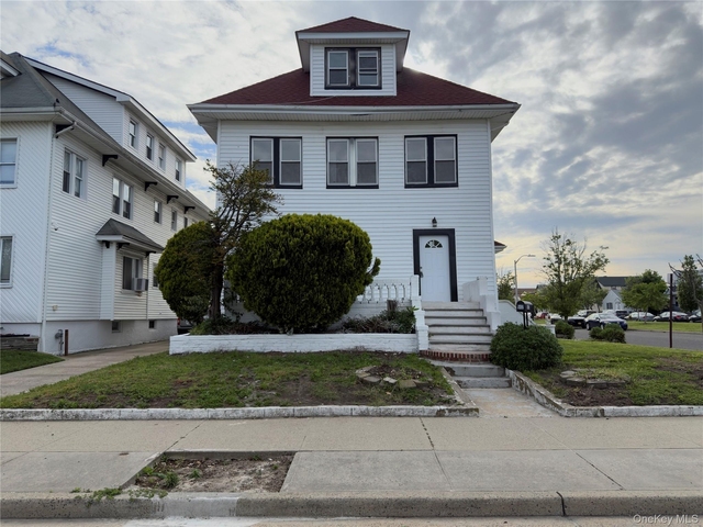 302 West Hudson - Photo 1