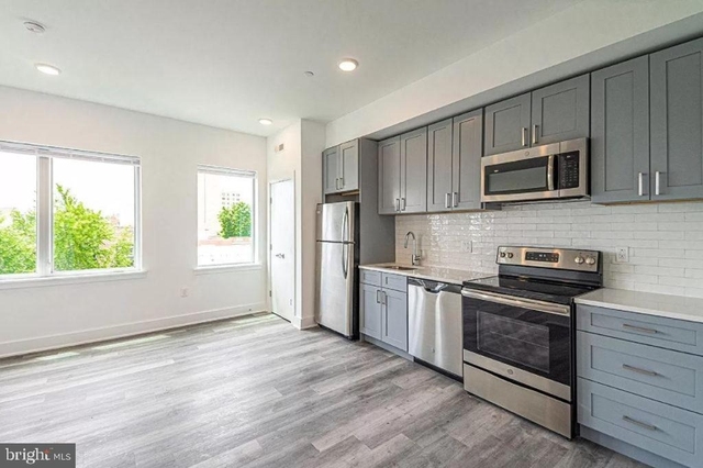 1524 South Street - Photo 1
