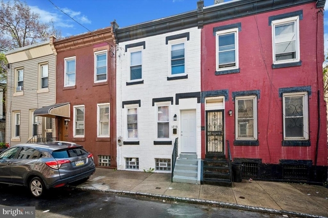 1216 W Firth Street - Photo 1