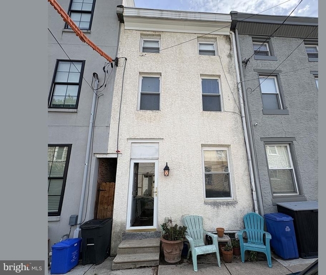 4834 Ogle Street - Photo 1