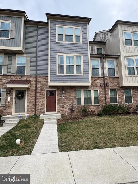 8711 Shady Pines Drive - Photo 1