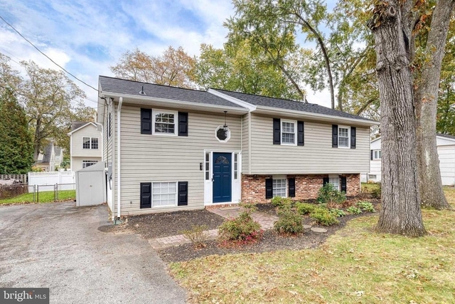 617 Oak Lane - Photo 1