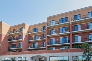 3125 W Fullerton Avenue - Photo 1