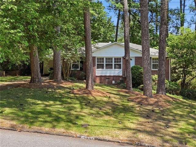 1111 N Valley Drive - Photo 1