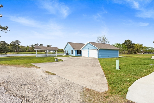 140 Meadowview Drive - Photo 1