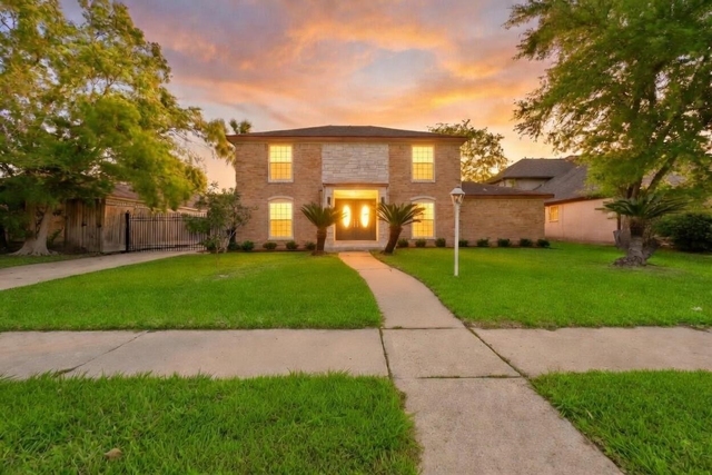 7914 Oakington Drive - Photo 1