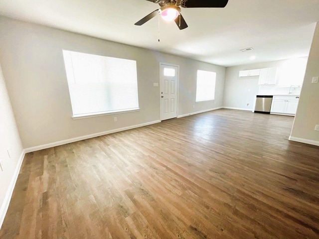 340 Road 5105 - Photo 1