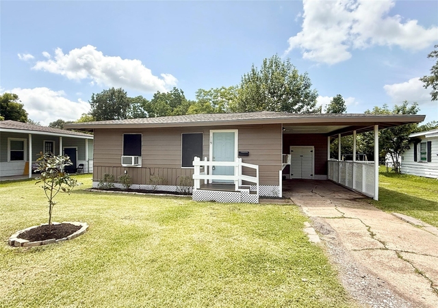 119 Oak Drive - Photo 1