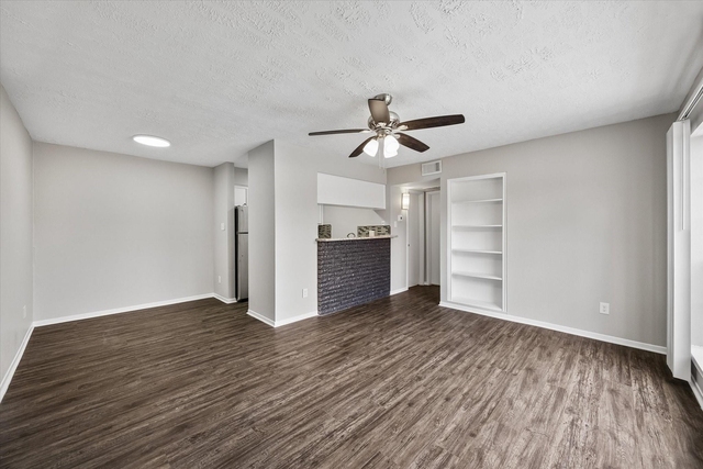 201 Emerson Street - Photo 1