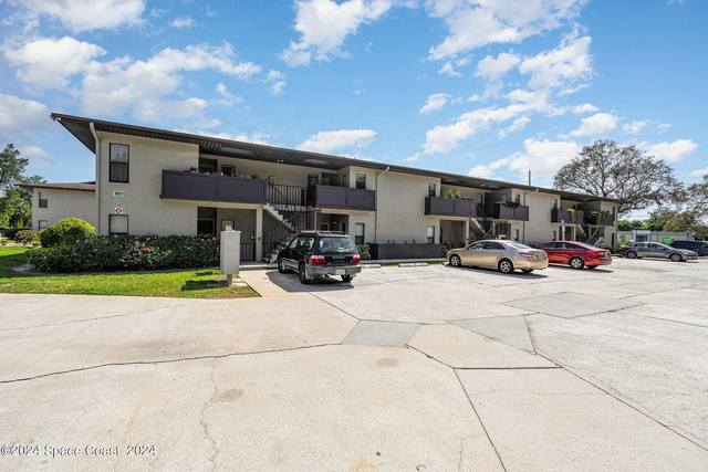 1051 Clearmont Street Ne - Photo 1