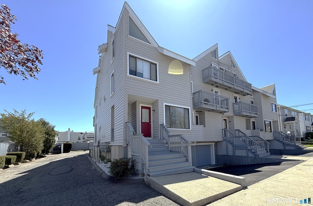 105 Tremont Avenue - Photo 1