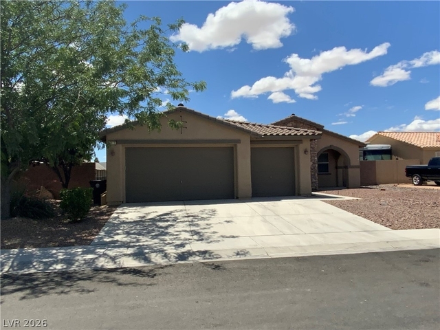 5819 E Badlands Lane - Photo 1