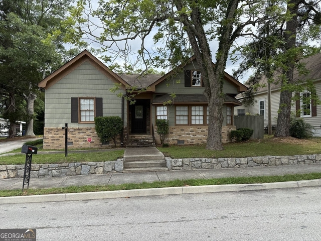 1011 Peek Street Nw - Photo 1