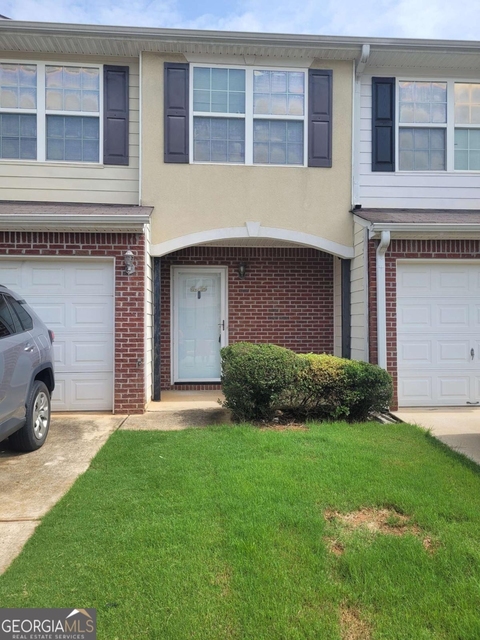 748 Georgetown Court - Photo 1