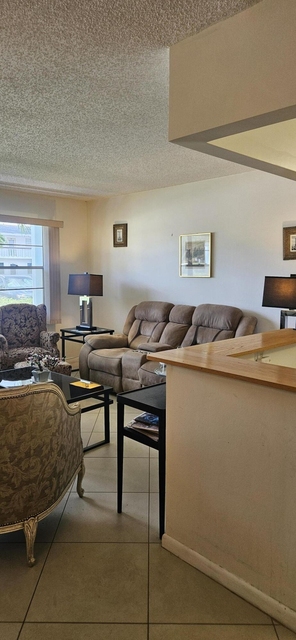 27 Newport B - Photo 1