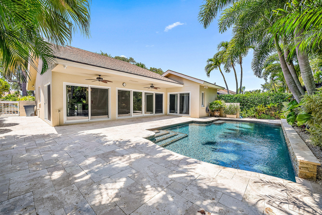 203 E River Park Drive - Photo 1