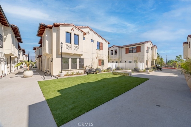 180 New Ave - Photo 1