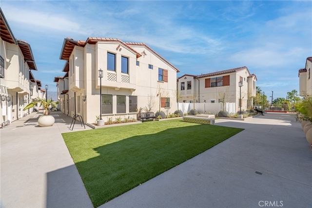 140 New Ave - Photo 1
