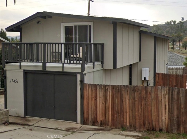 17451 Bromley - Photo 1