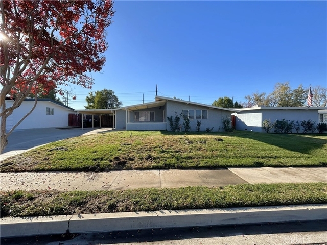 948 Barbra Lane - Photo 1
