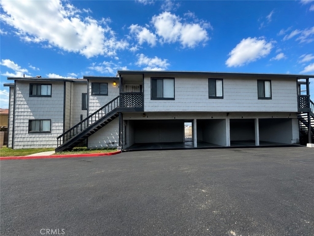8582 Tamarind Avenue - Photo 1