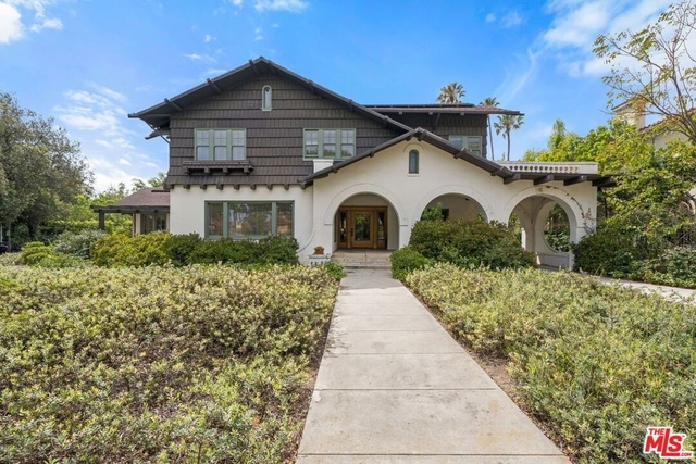 801 N Rodeo Drive - Photo 1