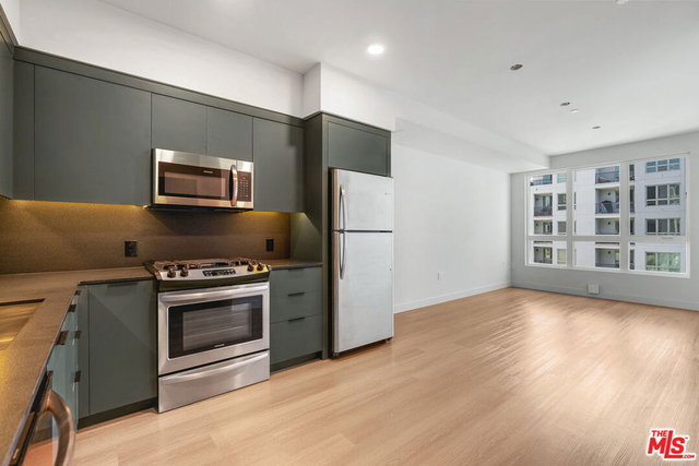 10601 Washington Boulevard - Photo 1