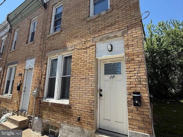 27 E Rittenhouse Street - Photo 1