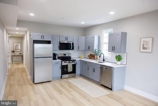 1201 Lindley Avenue - Photo 1
