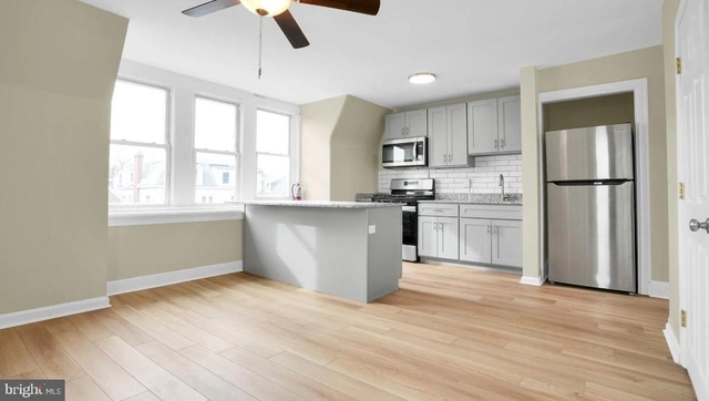 413 Gay Street - Photo 1