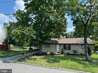 9 Centre Avenue - Photo 1