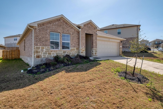 109 Bethpage Dr - Photo 1