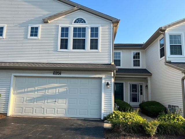 6924 Clearwater Drive - Photo 1