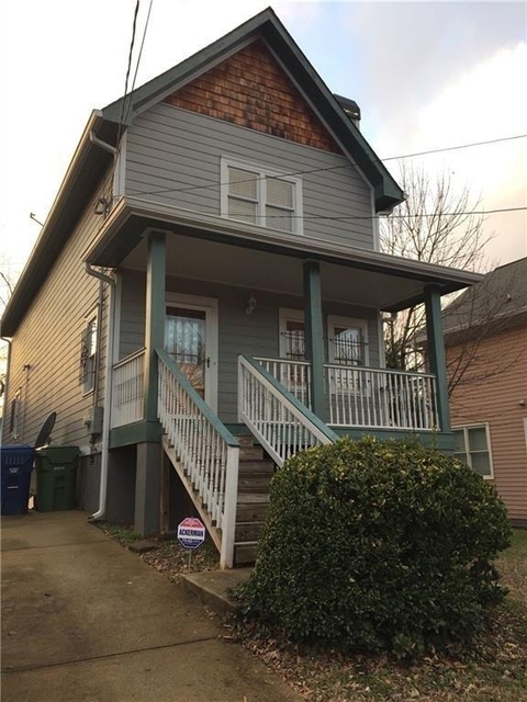 685 Garibaldi Street Sw - Photo 1