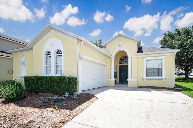 546 Pineloch Drive - Photo 1