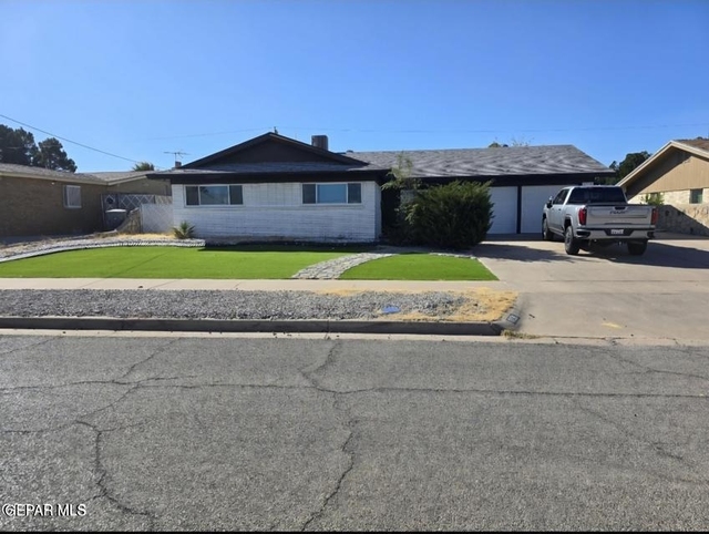 9108 Shaver Drive - Photo 1