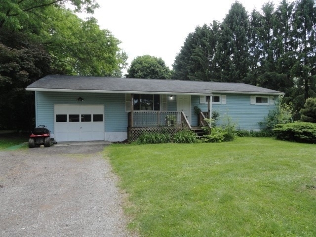 121 N Ridge Dr - Photo 1