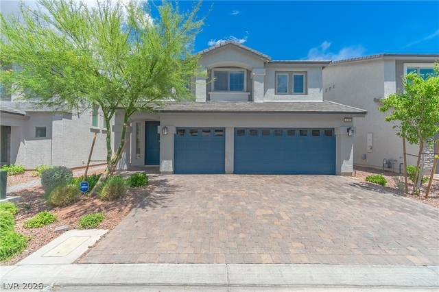 638 Great River Avenue - Photo 1