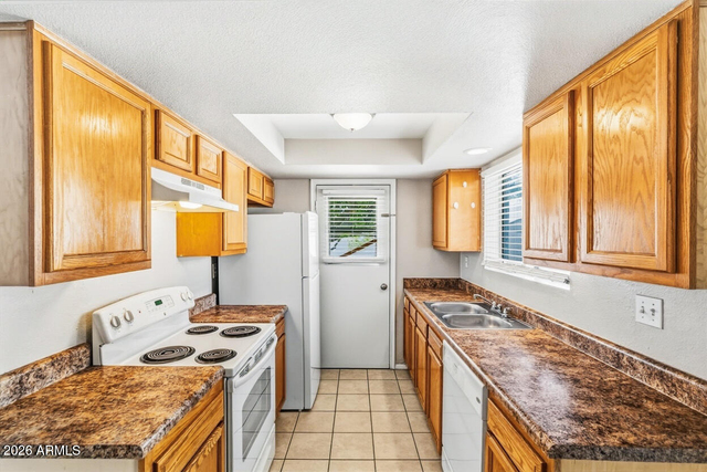 645 W Rio Salado Parkway - Photo 1