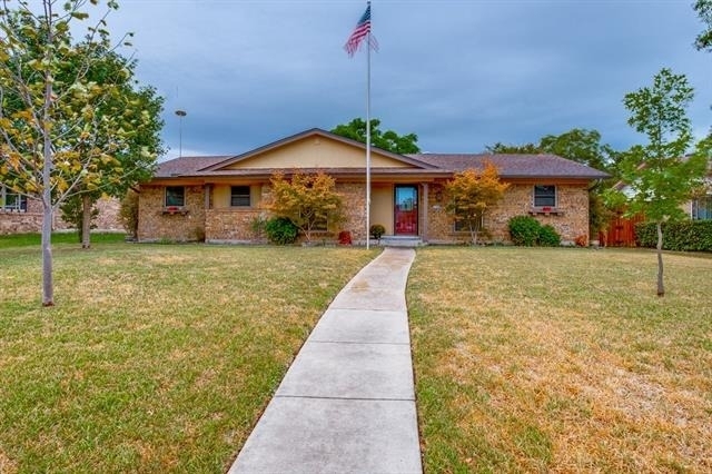 1308 Grinnell Drive - Photo 1