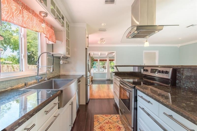 415 Ne 8th Avenue - Photo 1