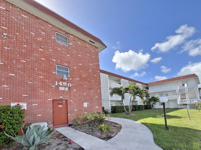 1490 Nw 43rd Avenue - Photo 1