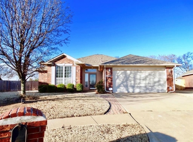 3301 Buckingham Place - Photo 1