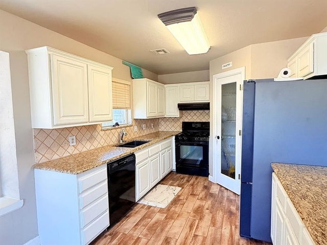 1801 Brittany Lane - Photo 1
