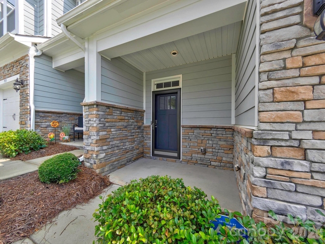 915 Emma Kate Court - Photo 1
